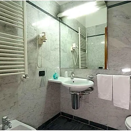 Arcadia Hotel 3*