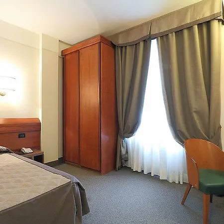 Arcadia Hotel 3*